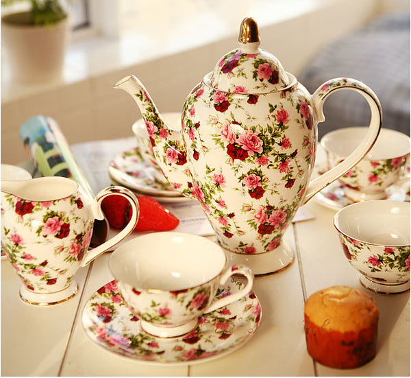 New Design Retro Flowers Bone China Tea & Coffee Set