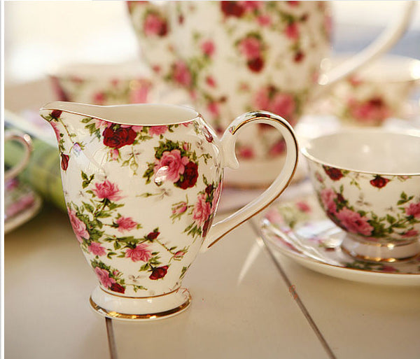 New Design Retro Flowers Bone China Tea & Coffee Set