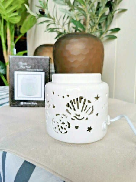 11.5 x 11 cm LED Oil Burner Wax Burner - Dotty B02713